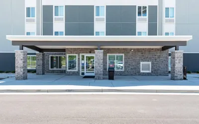 Photo 2 - WoodSpring Suites Buford near Mall of Georgia-Lake Lanier