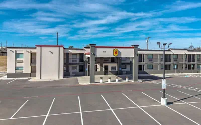 Photo 2 - Super 8 BY Wyndham Lubbock Airport