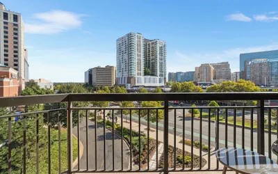 Pentagon City Apartments near Army Navy Drive - We Host