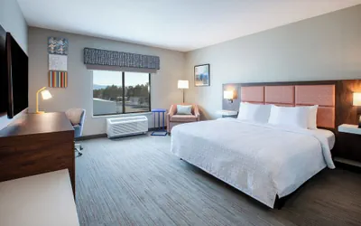 Photo 5 - Hampton Inn & Suites La Grande, Or
