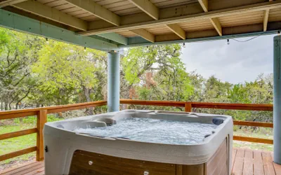 Photo 3 - 4 3 two King Beds Perfect Sunset Lake Views Pickleball Fire pit Lvl2 EV POA Pool