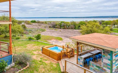 Photo 2 - 5 King 3 5b Firepit Nearby Pickleball Opens Feb 25 Lvl2 EV Charger Pool w Lake Views