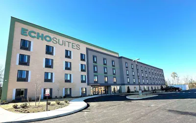 Photo 2 - ECHO Suites Extended Stay by Wyndham Richmond West