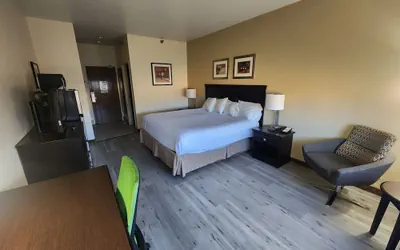 Photo 2 - CASH REWARDS INN & SUITES