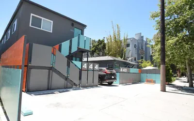 Photo 2 - South Venice Lodge