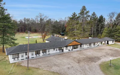 Photo 2 - The Windmoor Lodge