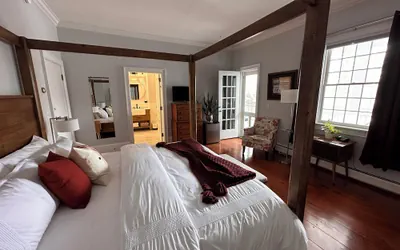 Photo 4 - The Ellis Inn