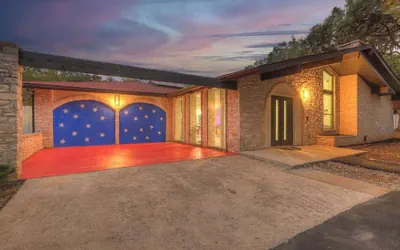 Whitewater River House - Game Room, Firepit, Walking Distance to Whitewater Amphitheater!