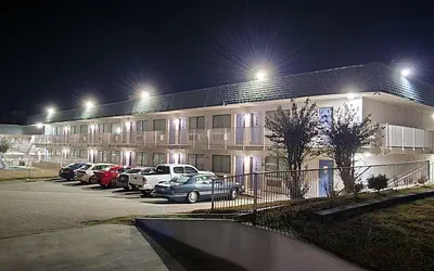 AMERICAN INN