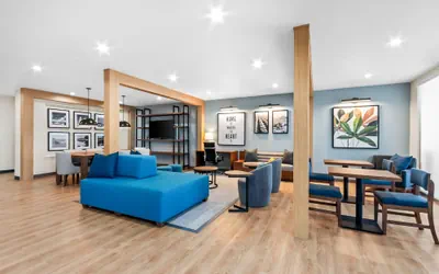 Photo 3 - Everhome Suites Yuma East I-8 by Choice Hotels