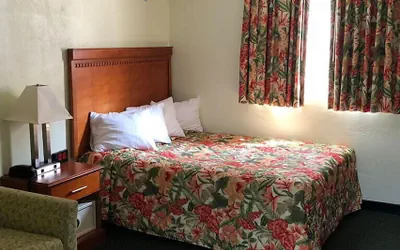 Photo 3 - Relax Inn