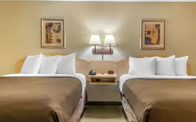 Photo 4 - Birch Hill Suites South Bend