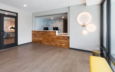 Photo 3 - ECHO Suites Extended Stay by Wyndham Houston Pasadena Fwy Pl