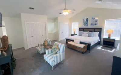 Photo 3 - Upscale & Spacious Home - Renovated - Pool