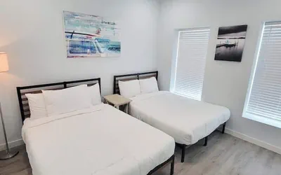 Photo 2 - 2 Levels - New Townhome -heated Pool - #1