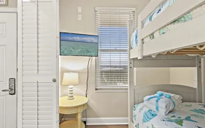 Photo 4 - Aqua Resort 1207