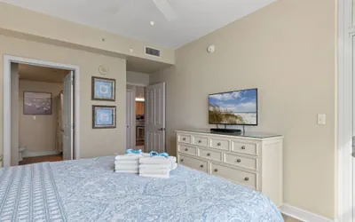 Photo 5 - Aqua Resort 1207
