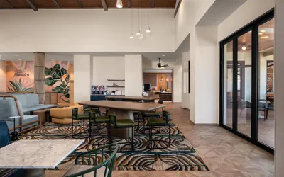 Photo 4 - Hampton Inn & Suites Maui North Shore