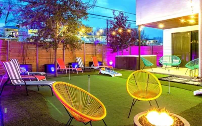 Photo 2 - Hot Tub Club - 6min Walk To Rainey St