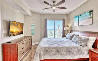Photo 4 - Crystal Palms 405