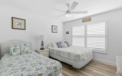 Photo 2 - Colony Beach Club 147