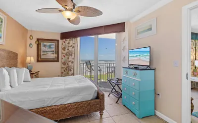 Photo 4 - Oceania Plaza 202