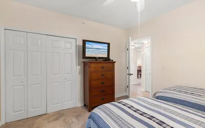 Photo 4 - Oceanwalk 1-203