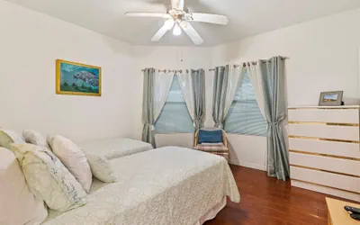 Photo 5 - Oceanwalk 1-403