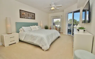 Photo 3 - Oceanwalk 20-205