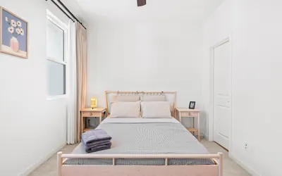 Photo 2 - Chic Modern Retreat With Stunning Views 1360 Sqft