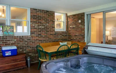 Photo 2 - Huge Manor w Indoor Hot Tub and Pool Table