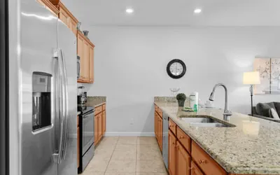 Photo 5 - Amazing 4bdr Near Parks w Pool