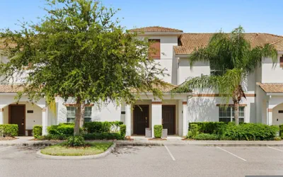 Photo 3 - Amazing 4bdr Near Parks w Pool