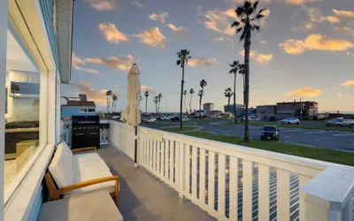 Photo 4 - Walk to the Sand! Ocean Views, Balcony & Parking Sunset Surf