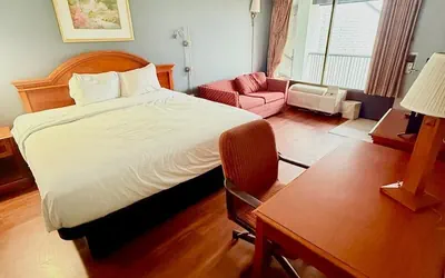 Photo 4 - VIP INN AND SUITES