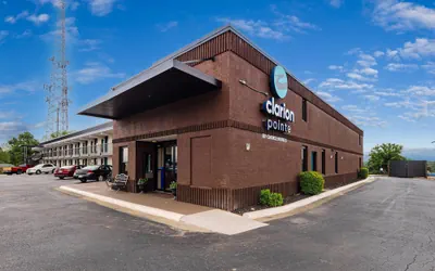 Photo 2 - Clarion Pointe Winston – Salem Downtown