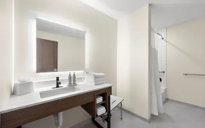 Photo 5 - Hawthorn Extended Stay by Wyndham Mebane