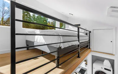 Photo 4 - Sleek & Stylish Urban Loft
