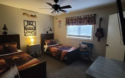 Photo 4 - The Bear Den