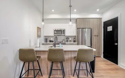 Photo 4 - Capitol Hill Suites - Unit 9