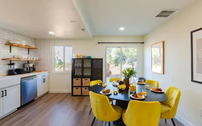 Photo 5 - Sunset Grove Two Beautiful Homes w Private Pool