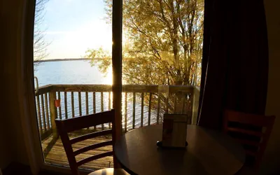 Photo 4 - Lake View Motel & Gift Shop