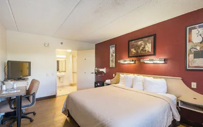 Photo 4 - BAY INN