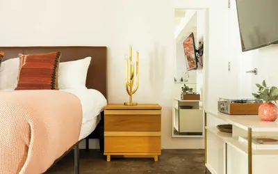 Photo 5 - 2 Rooms, Sleeps 8 Retro Hotel w/ Pool Wesley King Studio Buyout by Avantstay