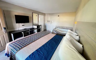 Photo 4 - Park Motel