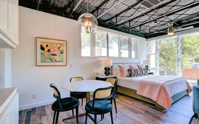 Photo 3 - Luxury 5BR House Private Studio 5mins to OU Cha