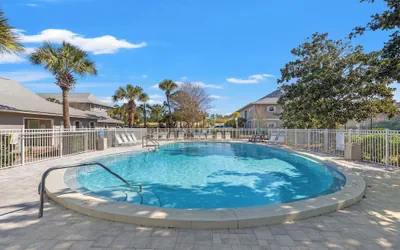 Photo 2 - Beachwood Villas Escape 1bd/1ba Getaway-sleeps 4-steps From 30A Beaches!