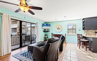 Photo 5 - Beachwood Villas Escape 1bd/1ba Getaway-sleeps 4-steps From 30A Beaches!