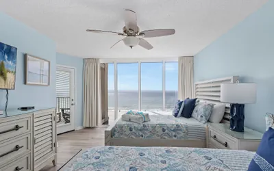 Photo 3 - Come Enjoy KC & The Sunshine State: 3-bed, 3-bath With Stunning Ocean Views