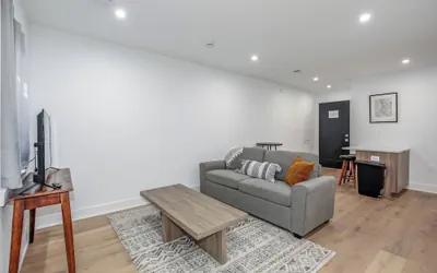 Photo 4 - Capitol Hill Suites - Unit 3